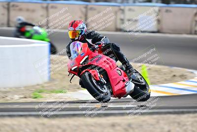media/Apr-18-2025-TrackDaz (Fri) [[45f5874c44]]/B Group/Session 4 (Turn 6 - Outside)/